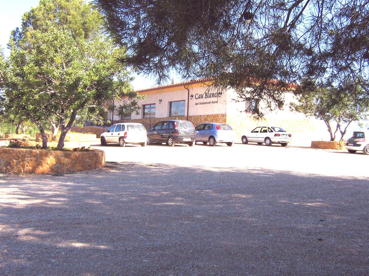 Useras Hotel Restaurant Cau Blanch מראה חיצוני תמונה